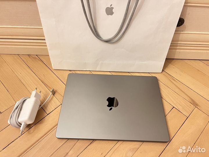 MacBook Pro 14 2023 M2 16Gb 512Gb 74 цикла акб