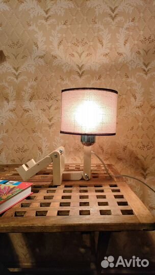 Лампа настольная