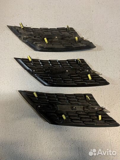 Решетка радиатора левая Toyota Rav 4 a40 2013