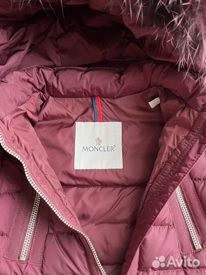 Пуховик Moncler 4 года оригинал