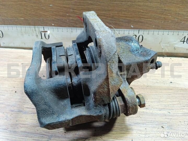 Суппорт передний Рено Логан 1