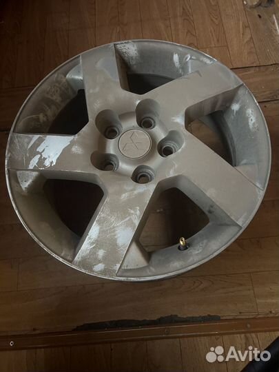 Оригинальные диски на mitsubishi outlander r16