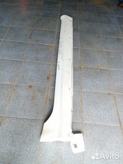 Накладка на порог наружная правая Geely Emgrand EC