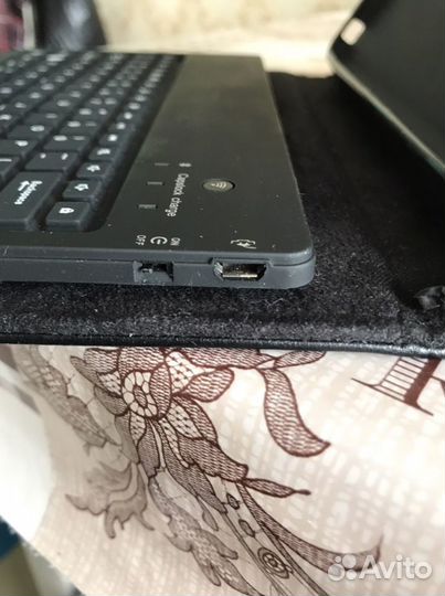 Чехол - клавиатура для iPad mini