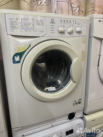 Indesit 4кг, 33см. Узкий