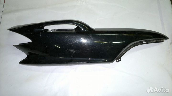 Обтекатель боковой правый Yamaha Majesty 125 Б/У