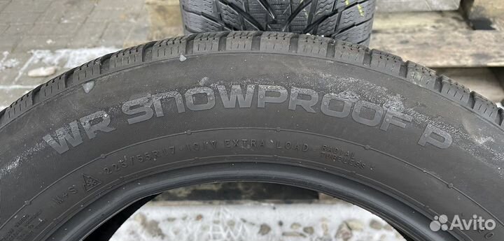Nokian Tyres WR Snowproof P 225/55 R17