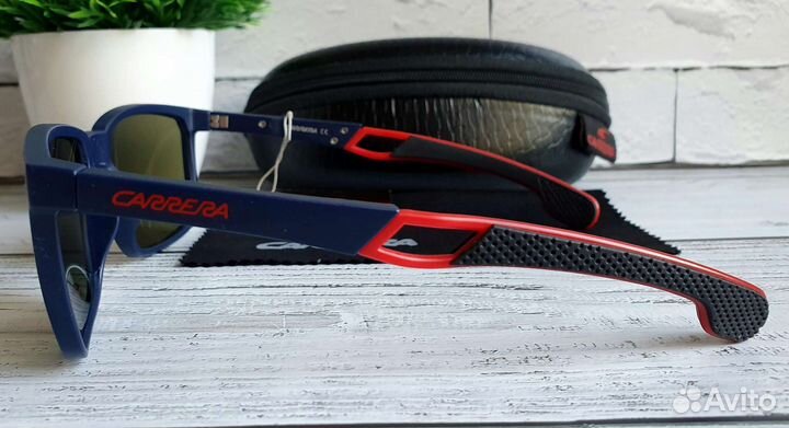 Солнцезащитные очки Carrera на Флексах