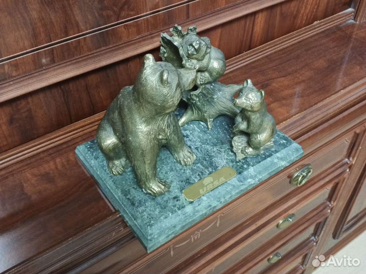 Бронзовая статуэтка