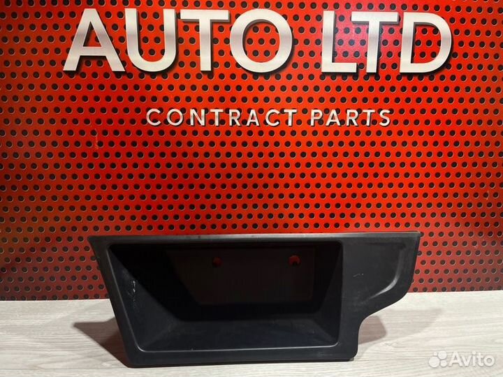 Вещевой ящик центральной консоли Mercedes-Benz Gle