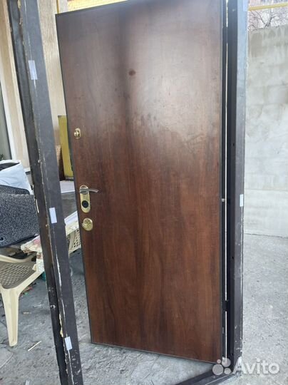 Дверь входная бу