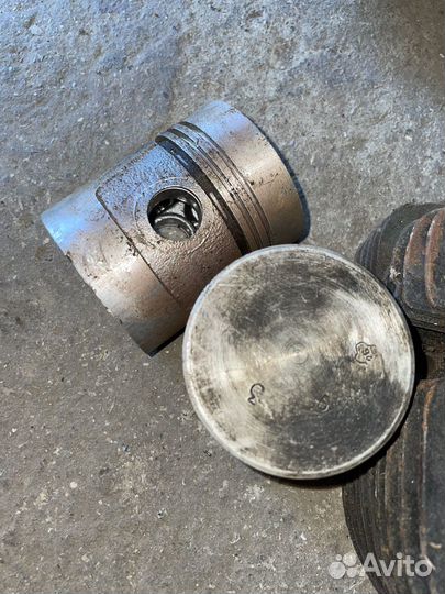 Цилиндры с поршневыми уд-2