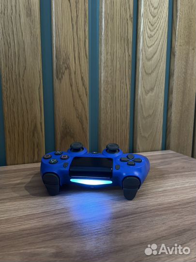 Геймпад DualShock PS4