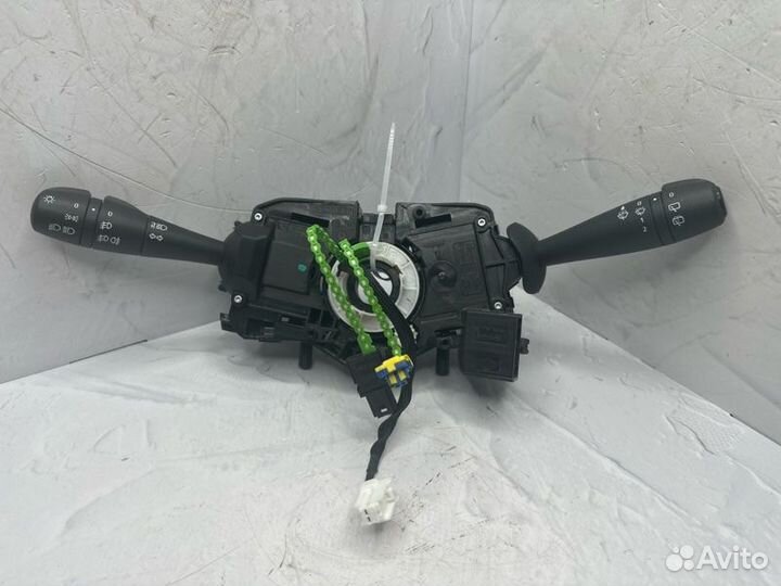 Подрулевой переключатель Renault Sandero 5S H4M