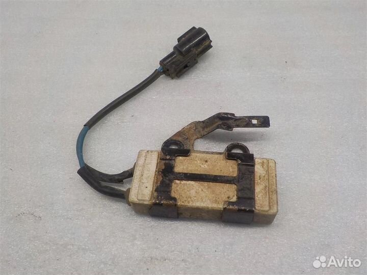 Блок управления вентилятором Toyota Corolla (E120