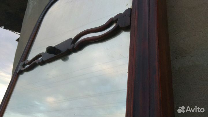 Антикварное зеркало