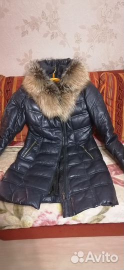 Женский кожаный пуховик 48