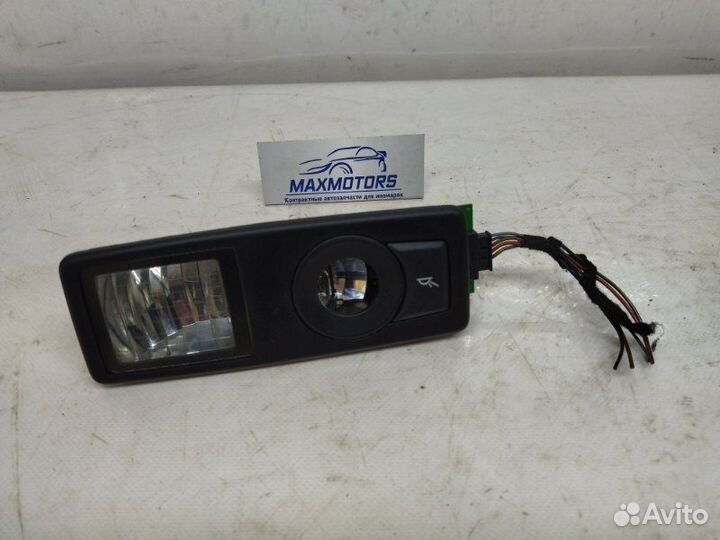 Плафон освещения салона правый Bmw X5 E70M 5.0