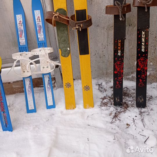 Лыжи пластиковые и деревянные детские подростковые