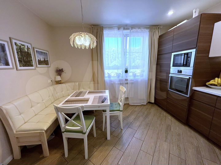 3-к. квартира, 65 м², 1/4 эт.