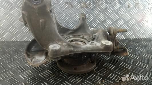 Ступица передняя правая volkswagen passat B7 (7AG21N901)