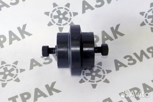 Опорный каток на Bobcat 322