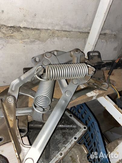 Петли капота багажника фаркоп волга