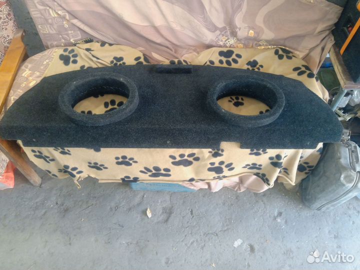 Акустическая полка на гранту