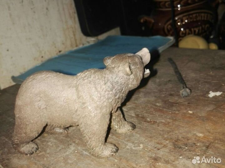 Статуэтка деревянная медведя