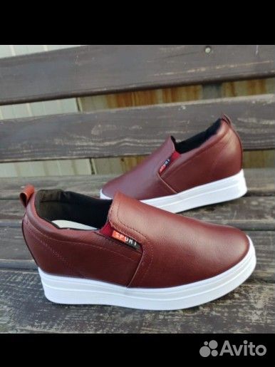 Обувь женская слипоны