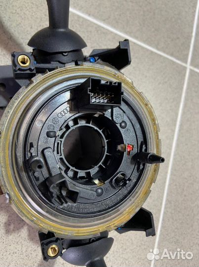 Переключатель подрулевой Volkswagen Phaeton 2006