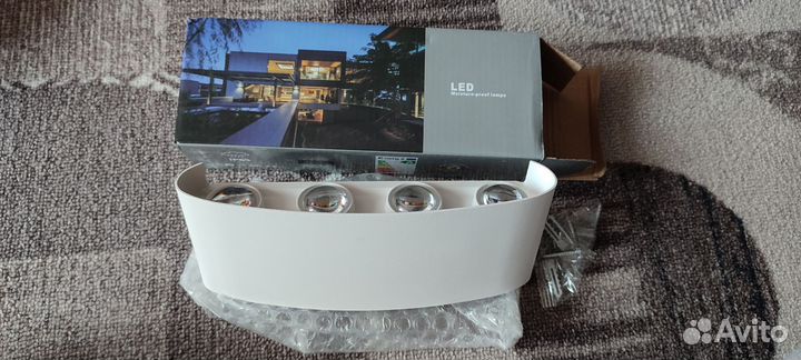 Светильник настенный