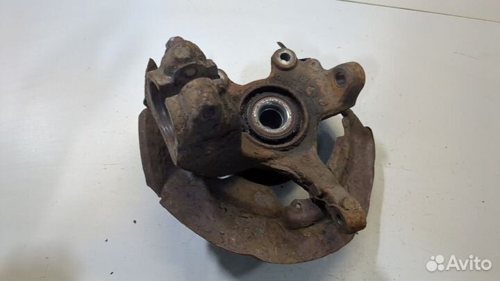 Ступица (кулак, цапфа) левая передняя Volvo C30