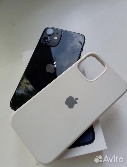 Телефон iPhone 12 mini 64гб