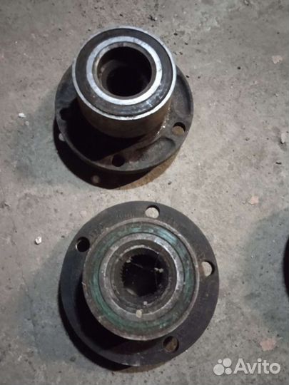 Ступица Ауди 80,100,А6