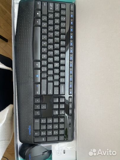 Беспроводная клавиатура и мышь