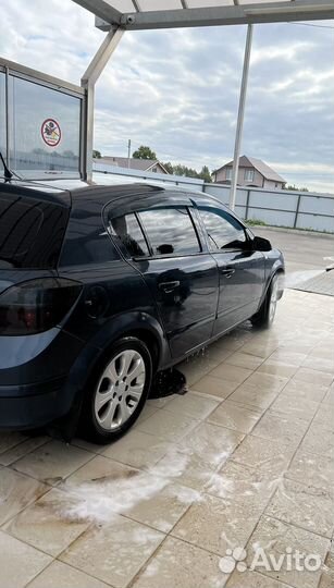 Opel Astra 1.6 МТ, 2008, 250 000 км