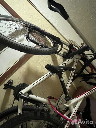 Велосипед горный GT Avalanche 4.0 колёса 26