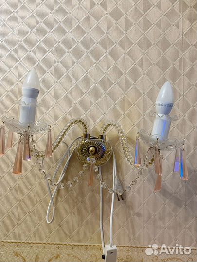 Люстра потолочная и бра