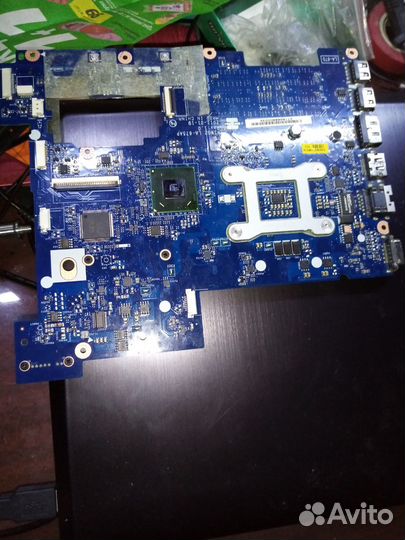 Материнская плата