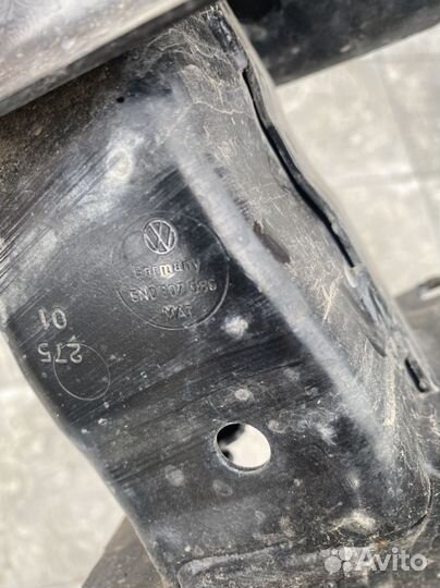 Усилитель заднего бампера Tiguan