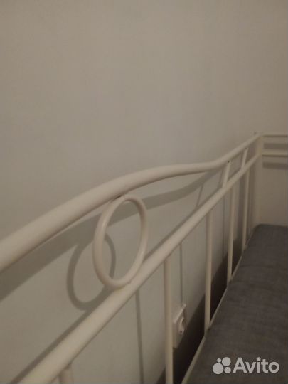 Детская кровать IKEA с матрасом