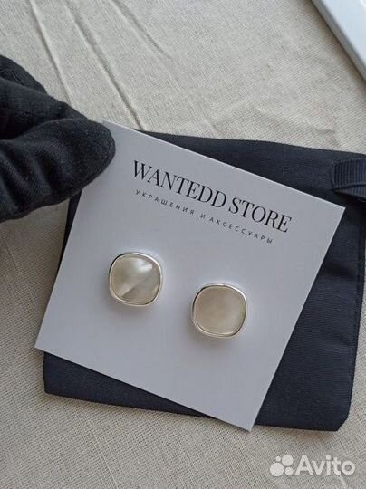 Круглые серьги пусеты