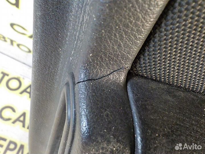 Обшивка двери передней левой Audi Q7 (4L) 2005-20