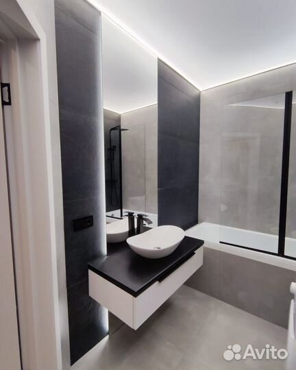 Тумбы, пенал в ванную комнату под ключ, на заказ