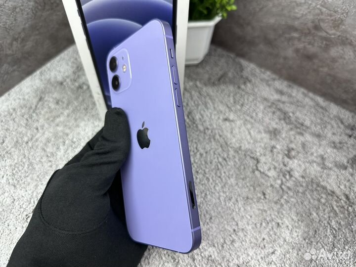 iPhone 12, 64 ГБ