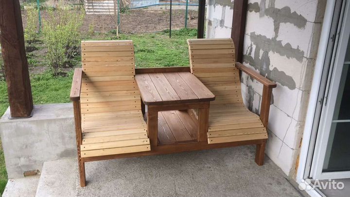 Скамейка со столом