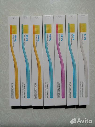 Зубная щетка атоми