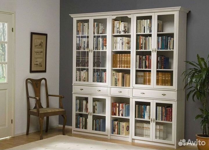 Шкафы распашные