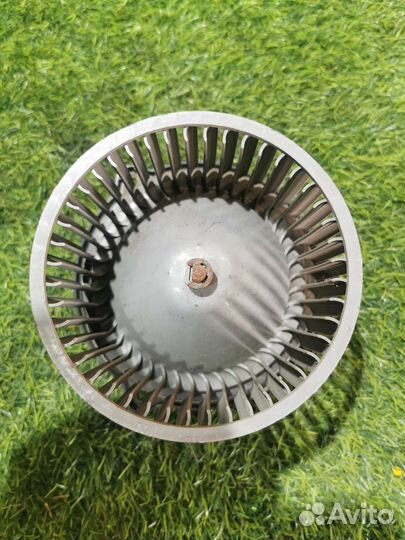 Вентилятор печки Hyundai XG / Grandeur 2.5 АКПП